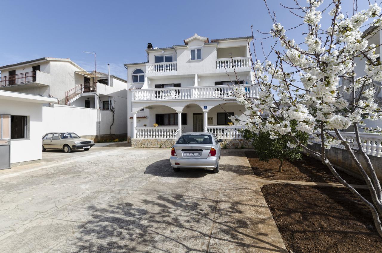 Apartments Mime Пировац Экстерьер фото